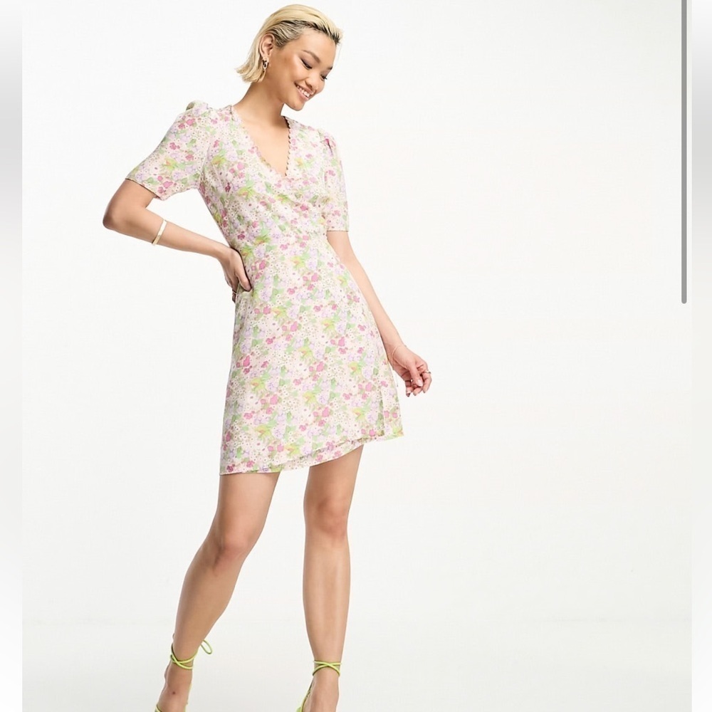 Anthropologie & Other Stories Wrap Dress Mini Dress Pink Floral Scalloped Edge 8